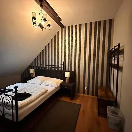 Adam's - Self Check-in & Only Private Vandrarhem Düsseldorf