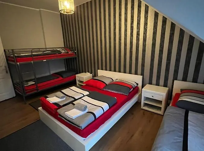 Hostel Adam's - Self Check-in & Only Private *