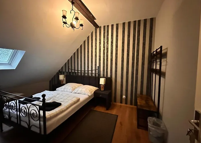 Adam's - Self Check-in & Only Private Hostel Düsseldorf