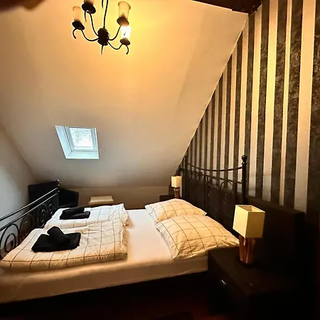 Hostel Adam's - Self Check-in & Only Private