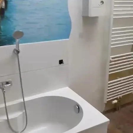 Hostel Adam's - Self Check-in & Only Private