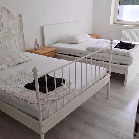 Adam's - Self Check-in & Only Private Hostel Düsseldorf