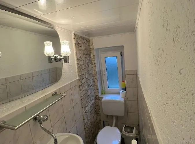 Adam's - Self Check-in & Only Private Hostel *