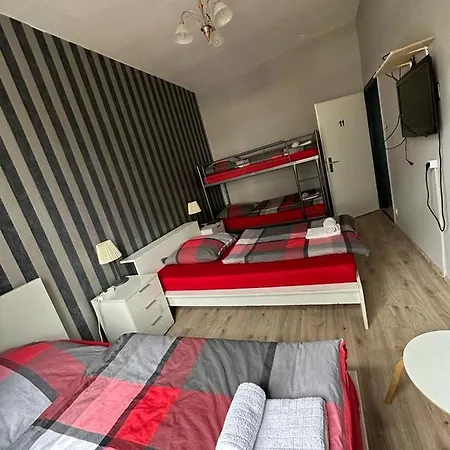 Adam's - Self Check-in & Only Private Dusseldorf