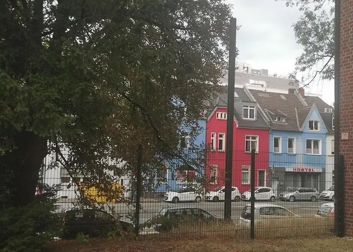 Adam's - Self Check-in & Only Private Düsseldorf